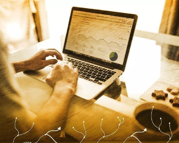 Корреляция биткоина с акциями обновила минимум 2022 года