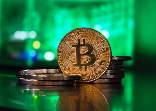 Что будет дальше после стремительного роста биткоина? Аналитик раскрывает следующую цель!